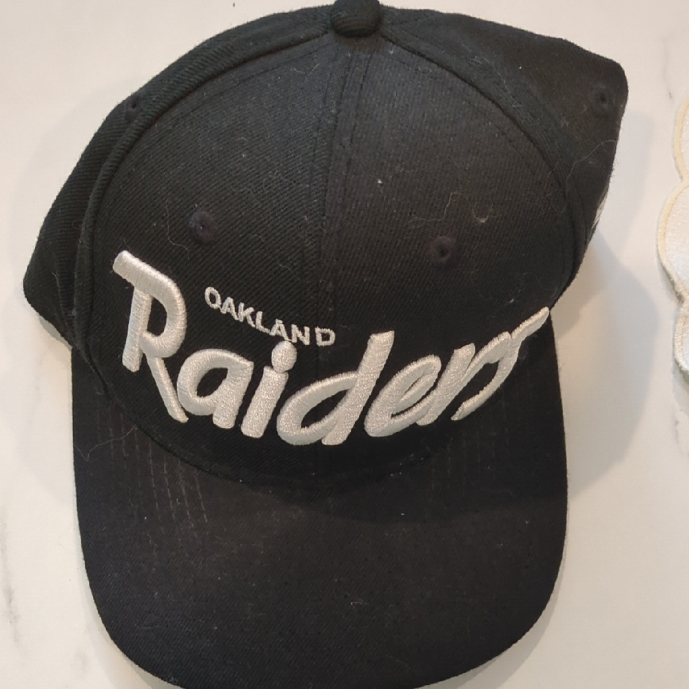 Oakland Raiders Black Cap